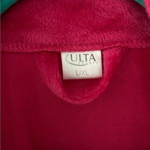 Pink ultra robe size extra large